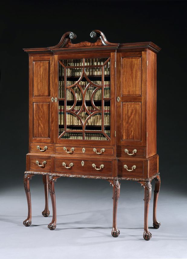 A GEORGE II MAHOGANY BREAKFRONT SECRÉTAIRE CABINET ON STAND  | MasterArt